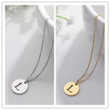 Collar de Oro con Colgante de Letra Elegante