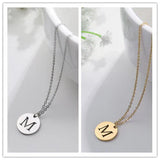 Collar de Oro con Colgante de Letra Elegante