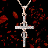 Collar con colgante en forma de cruz en aleación de diamantes