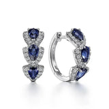 Pendientes con escudo real y piedras preciosas