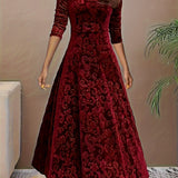 Isa | Tyylikäs kuvioitu maksimekko